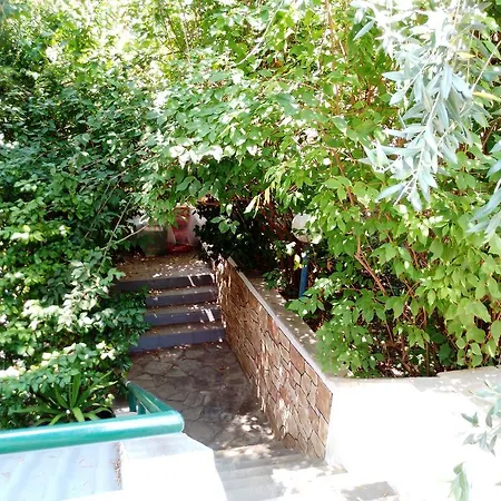 Guest house Siropoulos *