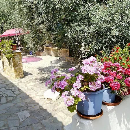 Guest house Siropoulos
