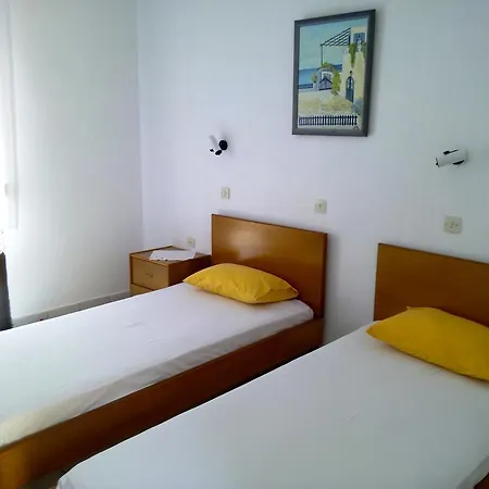 Siropoulos Guest house